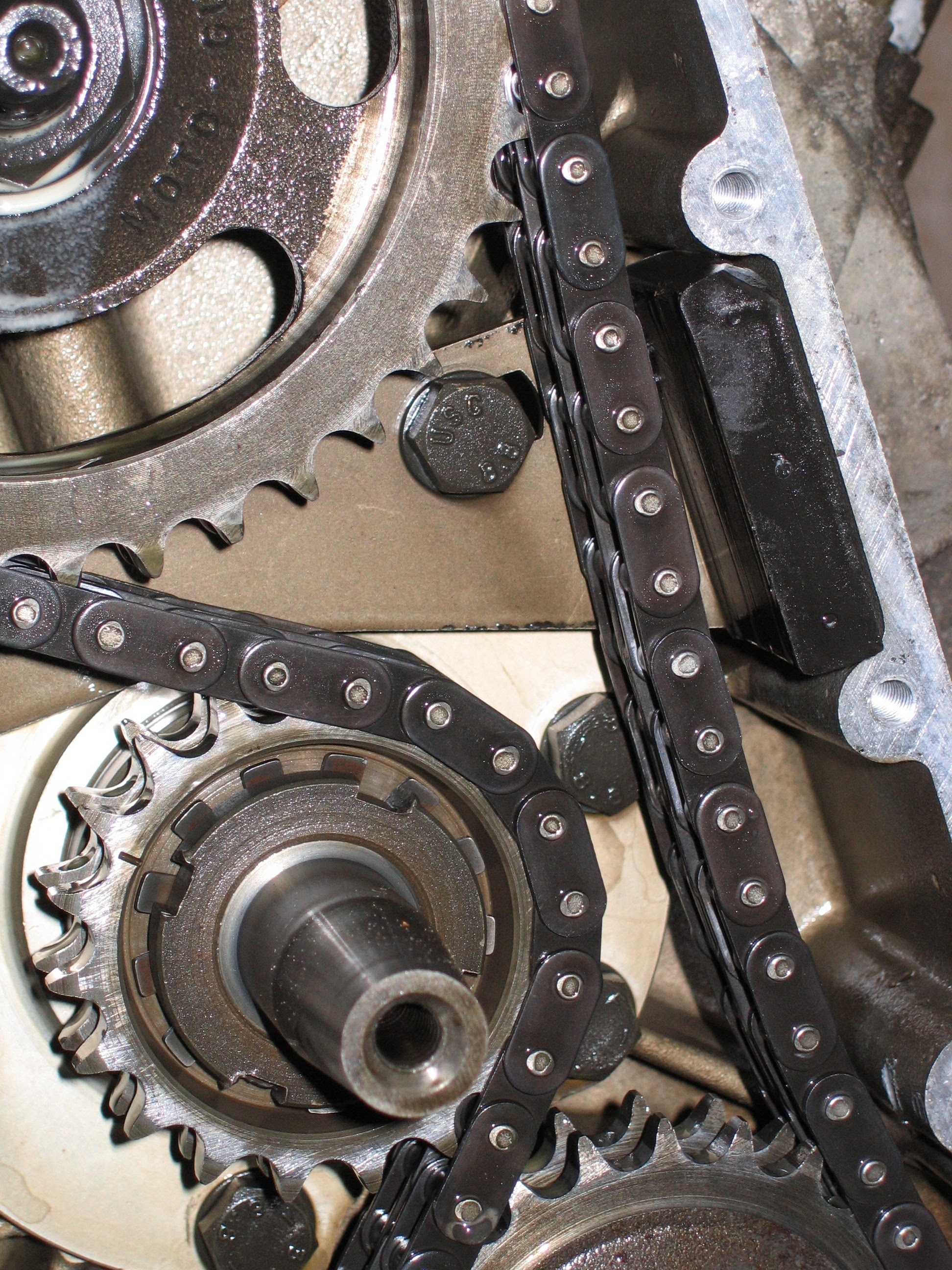 tendeur  resserrer manuellement, sans ressort ?